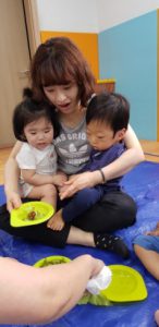 2018. 05. 30 영아반 특성화 교육  오감놀이 활동 달팽이 찰리에게 새집이 필요해요