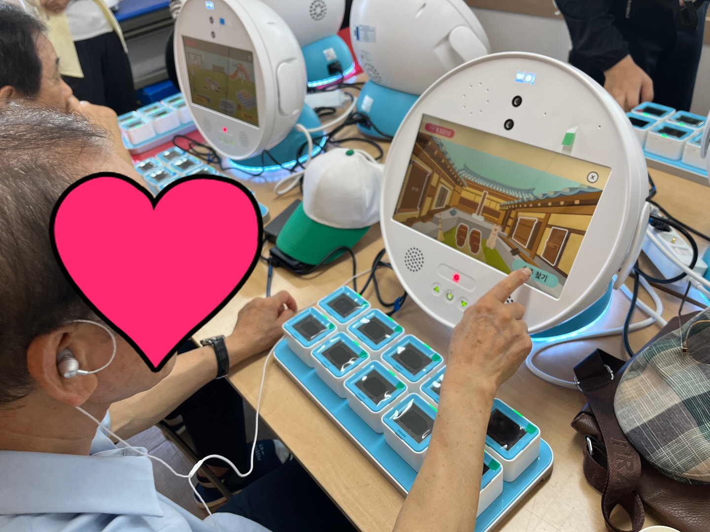 ai 로봇 활용 프로그램 숨바꼭질 게임 