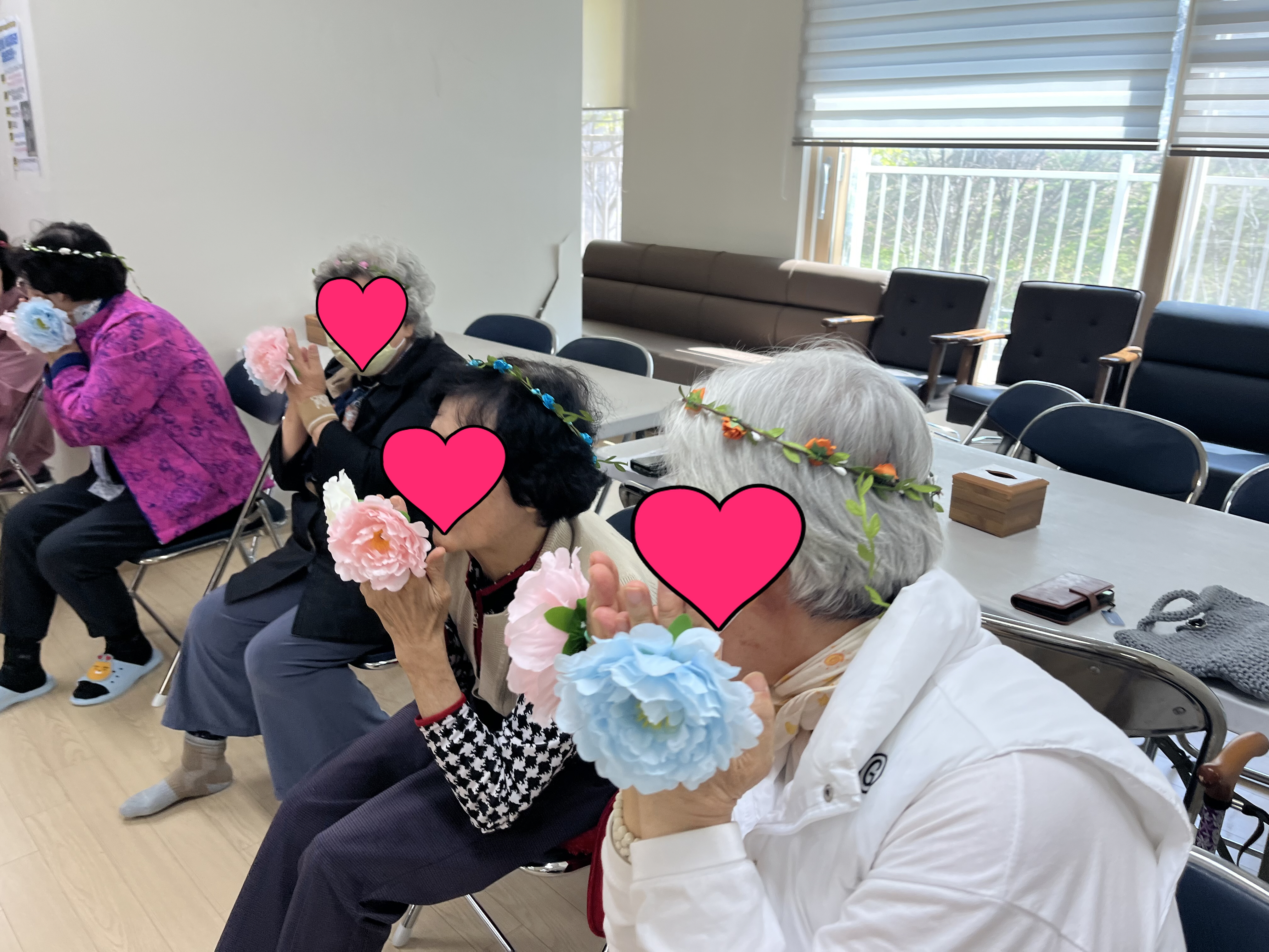 웃음치료 프로그램 꽃 체조 